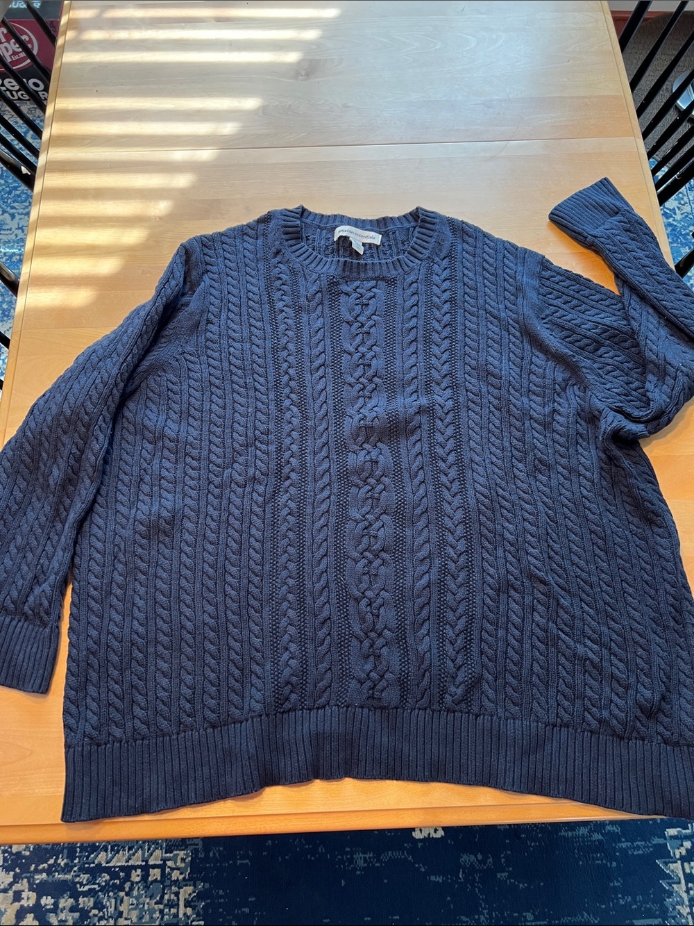 4x Amazon essentials navy cable knit sweater
